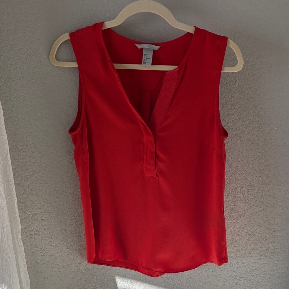 H&M Sleeveless Fiery Red Split Neck Top